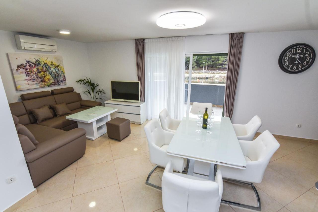 Apartments Sana วีร์ ภายนอก รูปภาพ