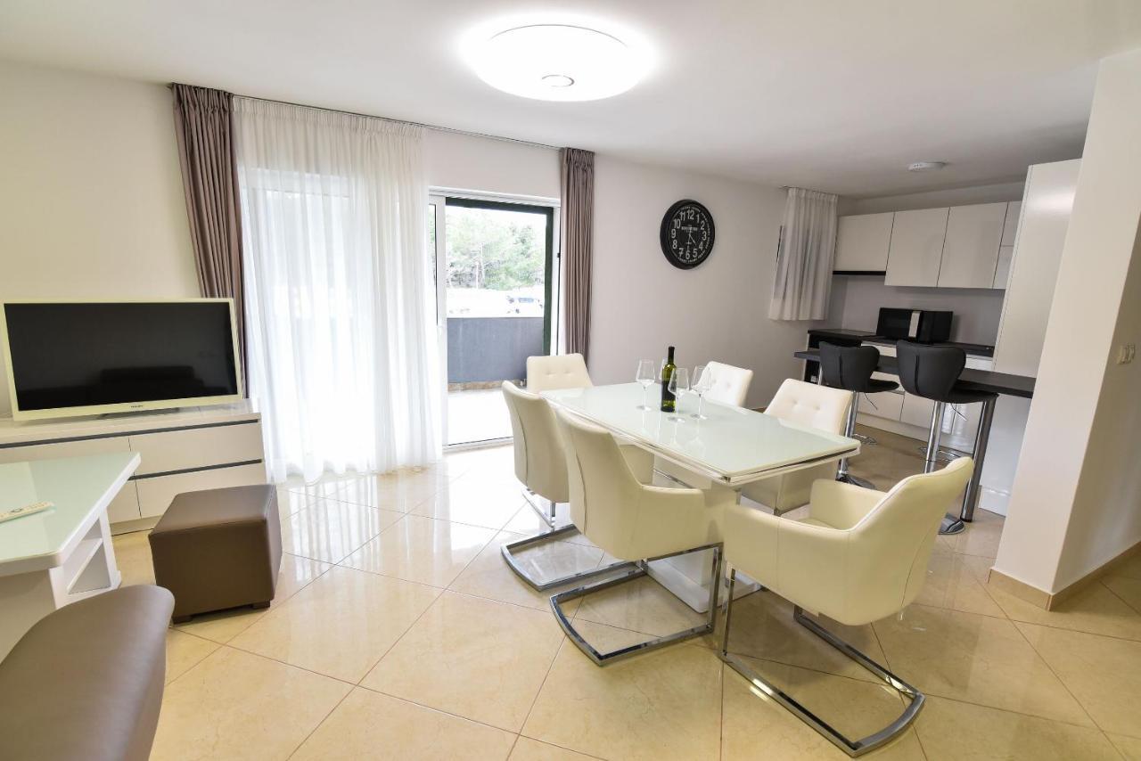 Apartments Sana วีร์ ภายนอก รูปภาพ