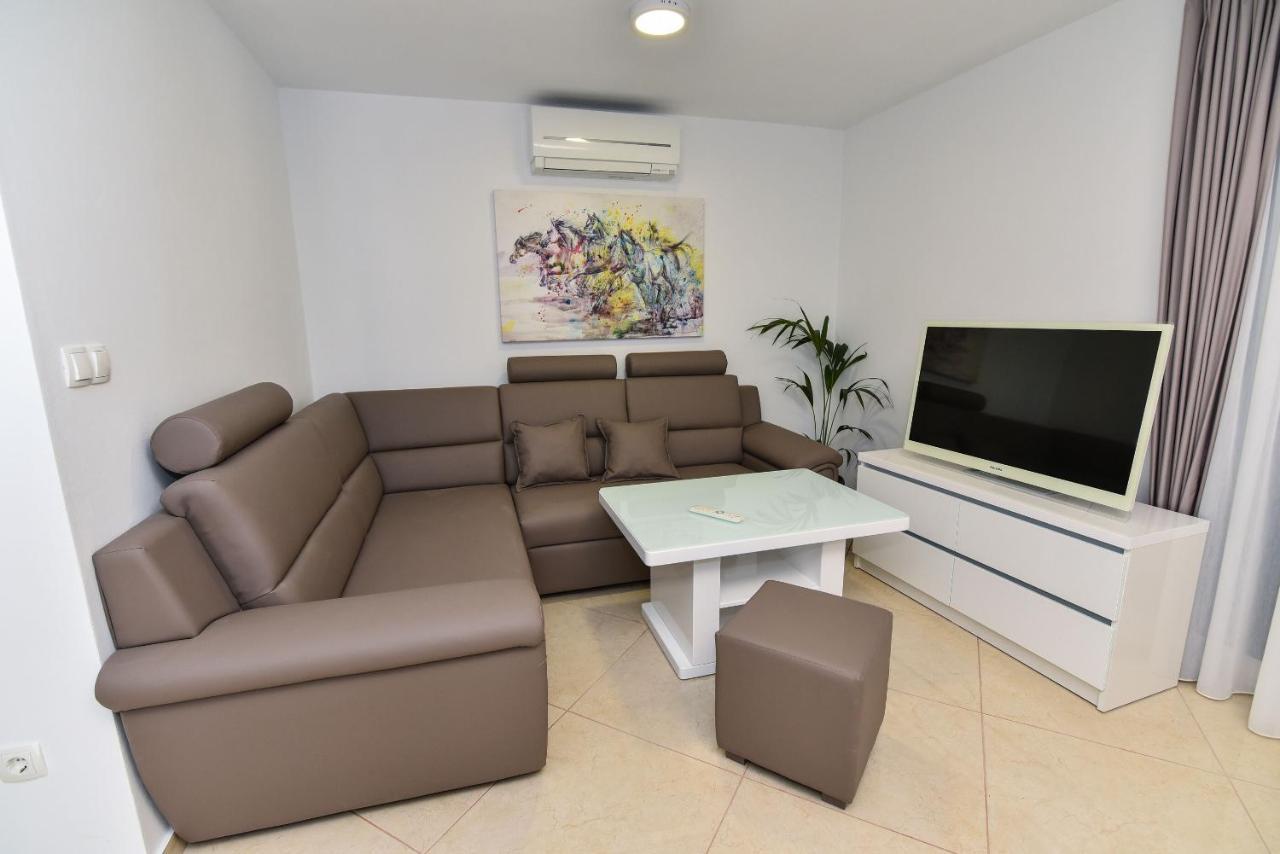 Apartments Sana วีร์ ภายนอก รูปภาพ