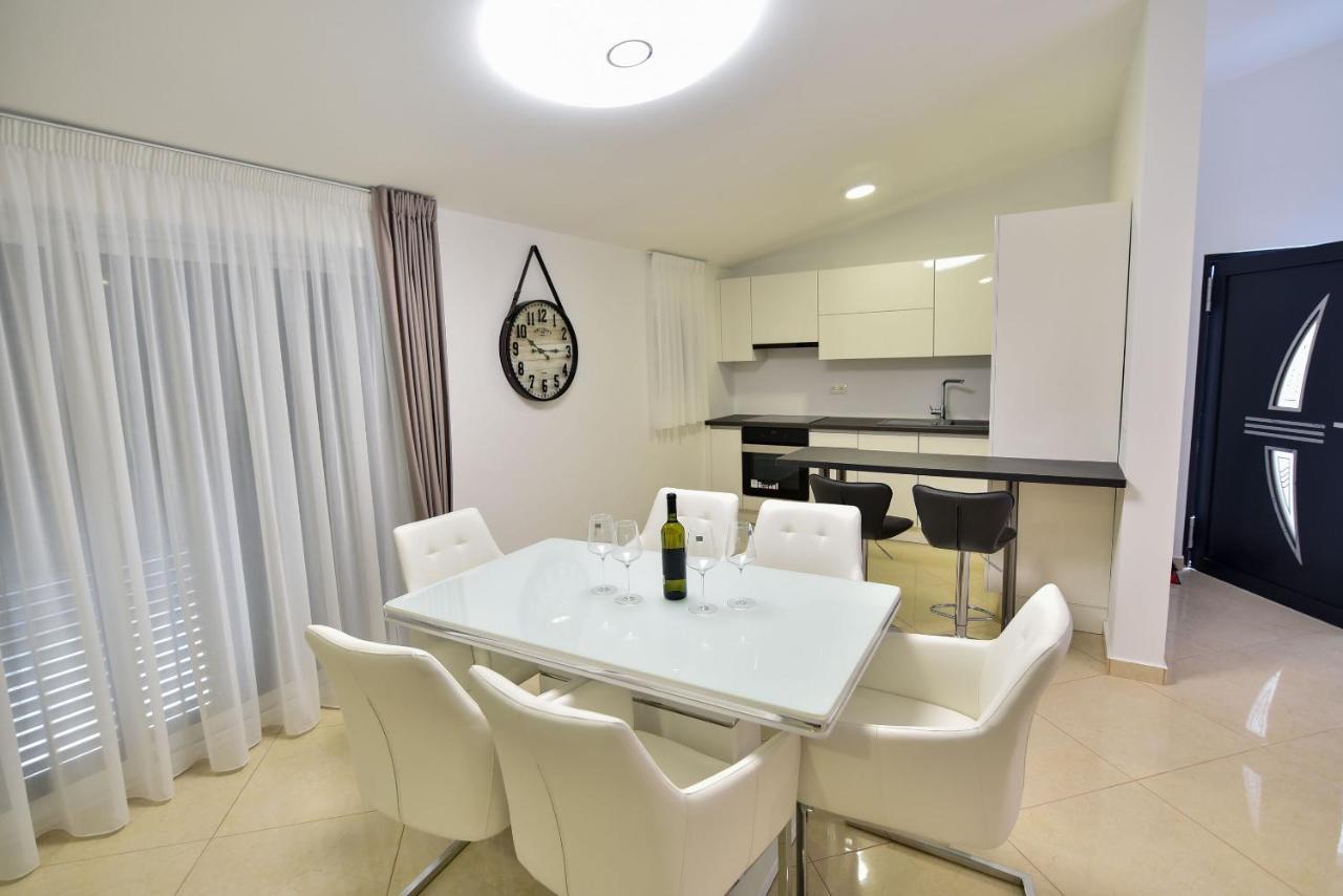 Apartments Sana วีร์ ภายนอก รูปภาพ