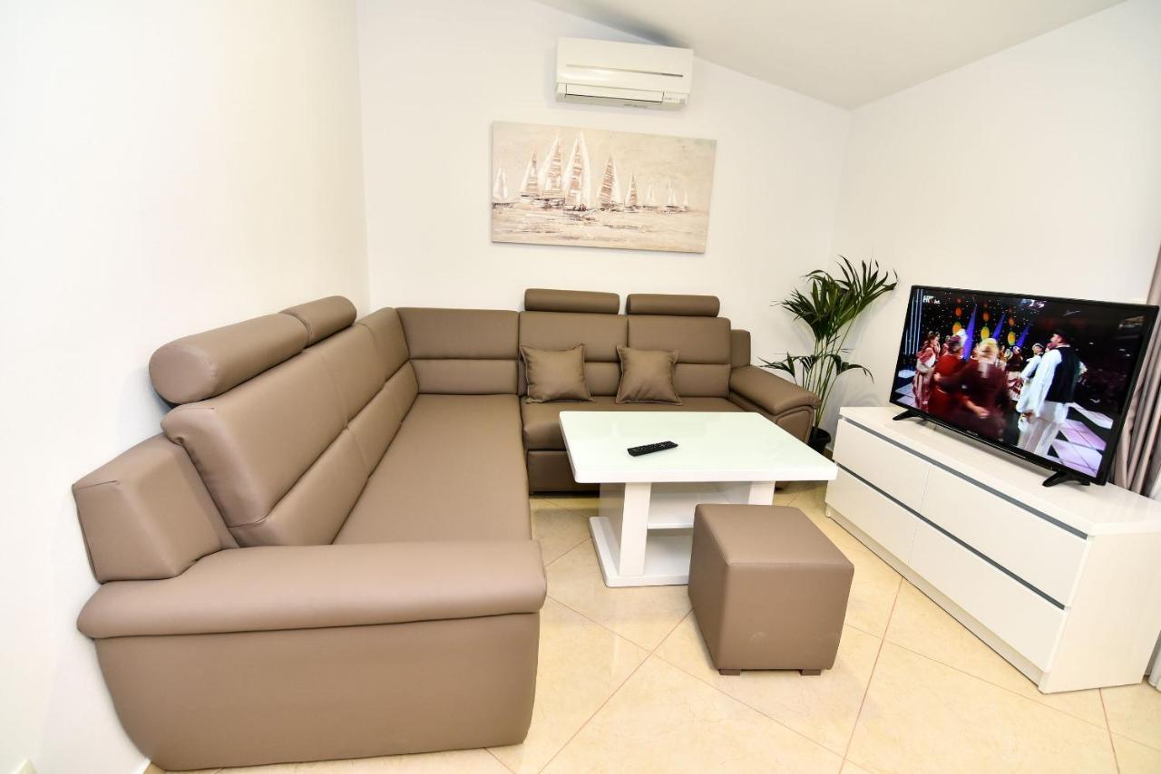 Apartments Sana วีร์ ภายนอก รูปภาพ