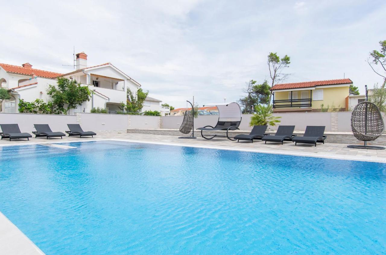 Apartments Sana วีร์ ภายนอก รูปภาพ