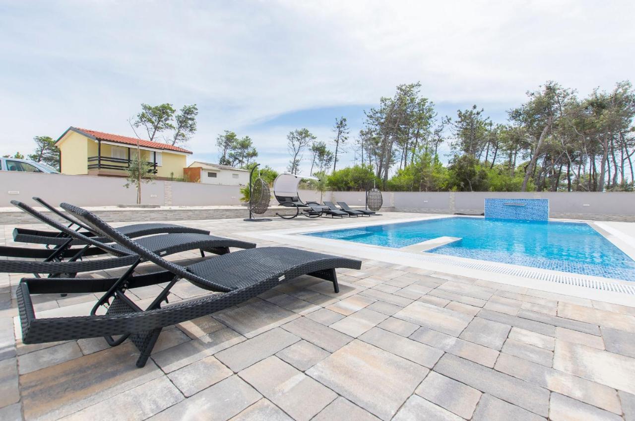 Apartments Sana วีร์ ภายนอก รูปภาพ